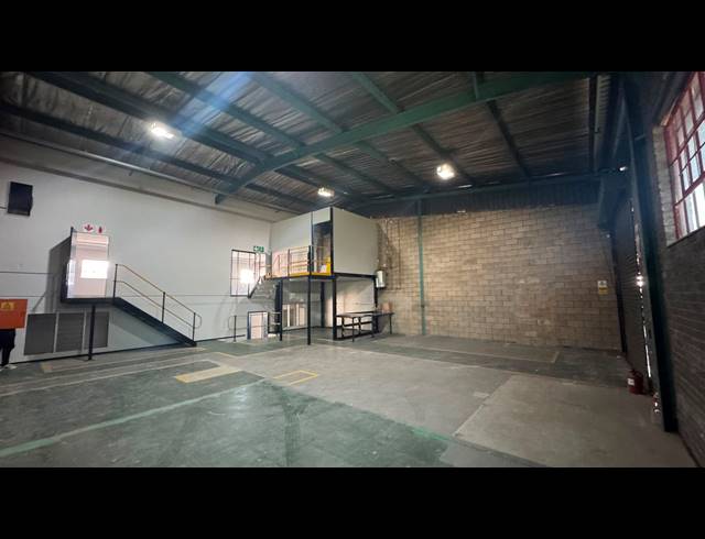 294M² WAREHOUSE TO LET IN EASTGATE